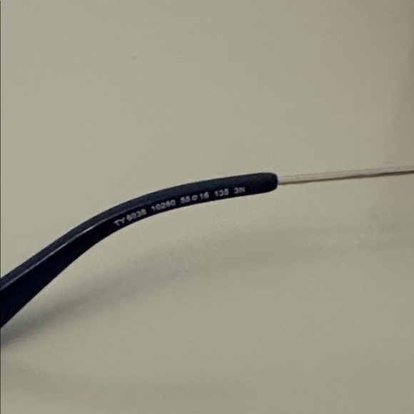 Tory Burch aviator sunglasses. - Picture 5 of 5